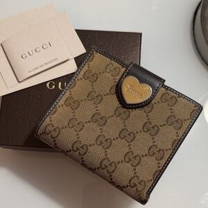 Gucci GG Compact Wallet with Heart Double Sided with Box & Cards